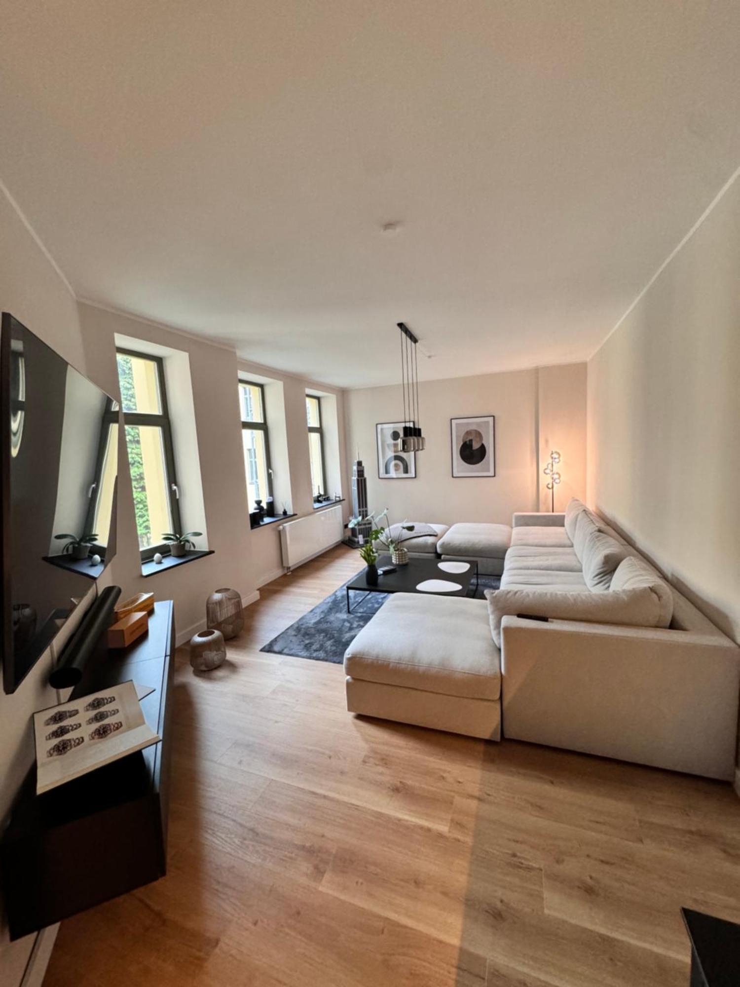 Apartment Premium In Stadtfeld Ost Mit 2 Schlafzimmern & Stellplatz